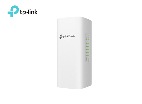 TP-Link SG2005P-PD Omada 5-Port Gigabit Smart Switch with 1-Port PoE++ In and 4-Port PoE+ Out | T79