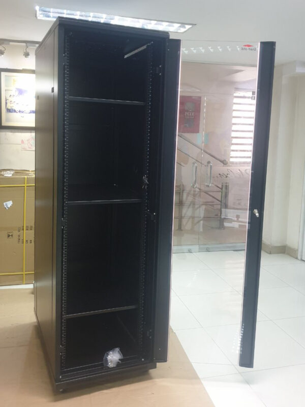 Diad Rack Diamond Rack 42U 800(W)x1000(D)x2000(H) | R550