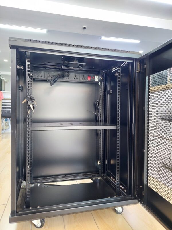 Diamond Covers Rack Diamond Rack 15U Net 600(W)x600(D)x800(H) | R185