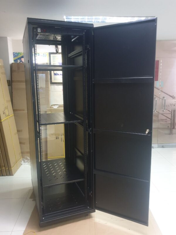 Diamond Covers Rack Diamond Rack 42U 800(W)x1000(D)x2000(H) | R550
